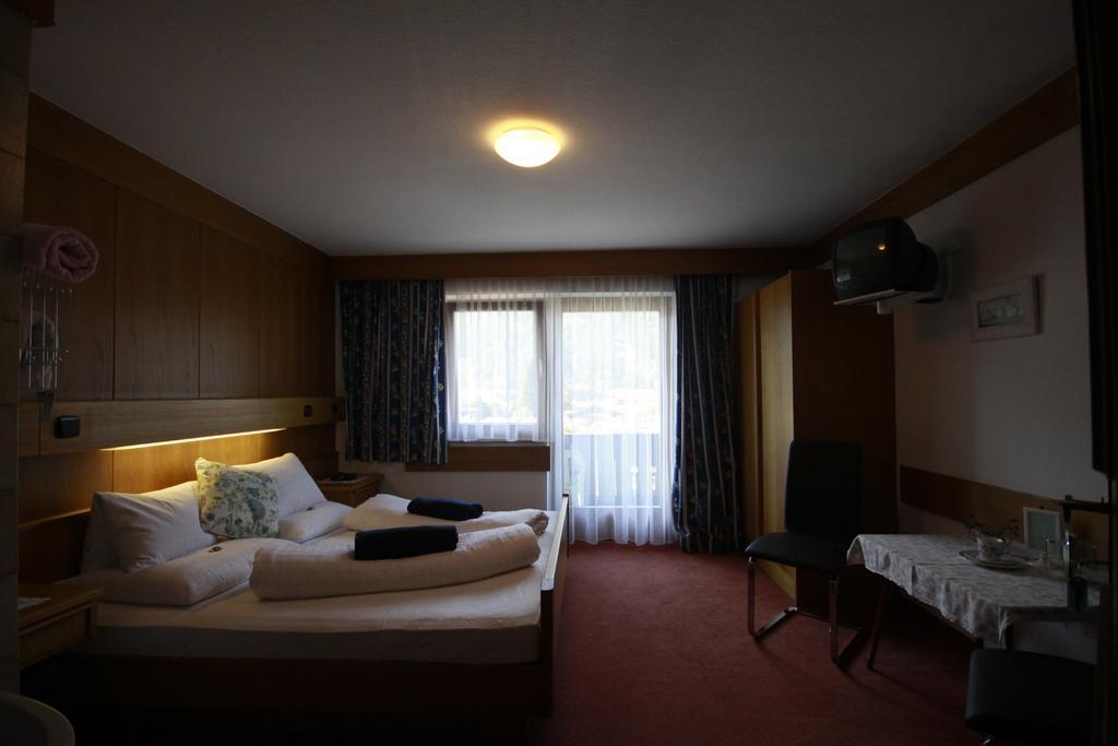 Privatzimmer Kammerlander Нойкирхен-ам-Гросфенедигер Номер фото